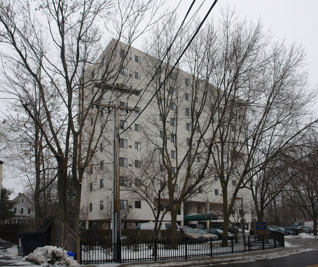 Rippowam Manor in Stamford, CT - Foto de edificio - Building Photo