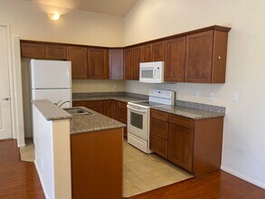 684 Pala Mesa Dr in Kingman, AZ - Building Photo - Building Photo