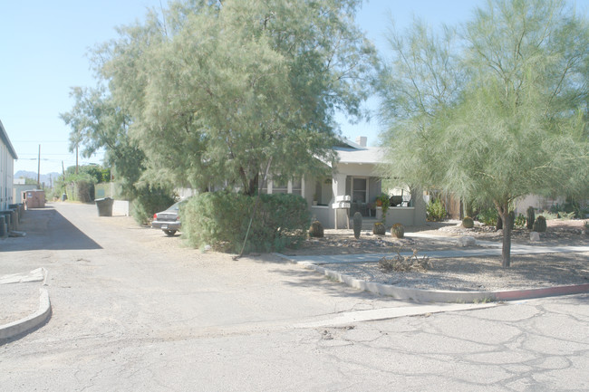 921 N 1st Ave in Tucson, AZ - Building Photo - Building Photo