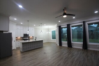 1707 Jessica Dr in Whitehouse, TX - Building Photo - Building Photo