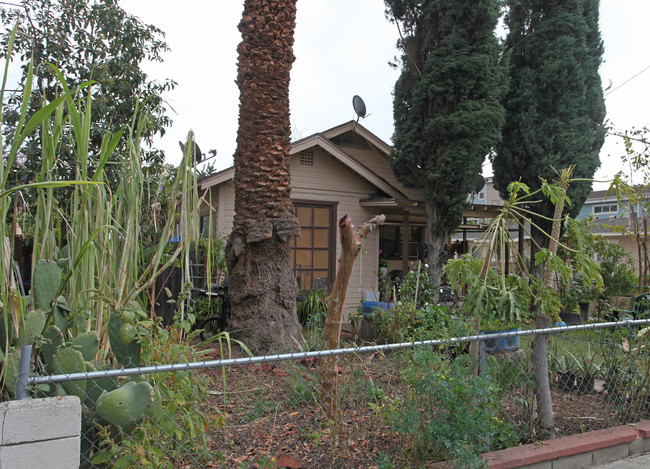 62 Virgina Ave in Pasadena, CA - Foto de edificio - Building Photo