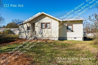222 Pine Ave in Adamsville, AL - Foto de edificio - Building Photo