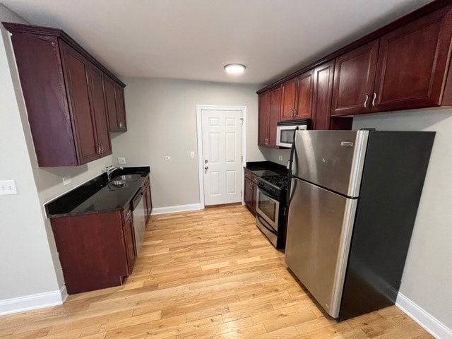 4544 W George St, Unit 2