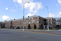 21703-21709 Hillside Ave in Queens Village, NY - Building Photo - Building Photo