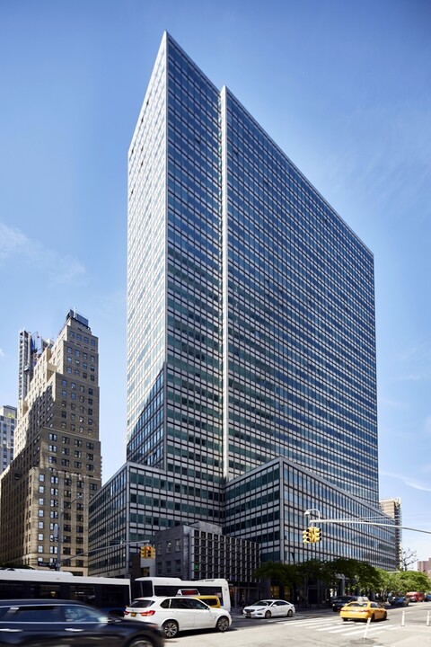 200 Water St in New York, NY - Building Photo