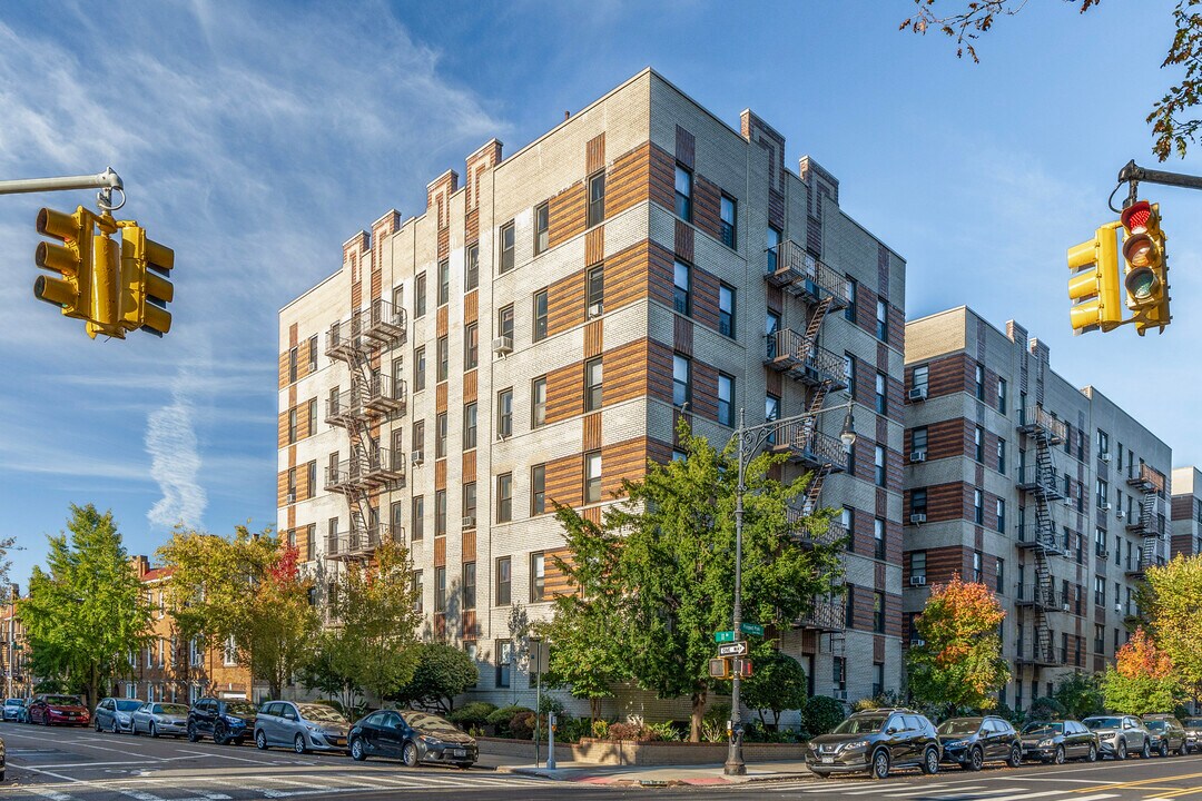 75 Prospect Park SW in Brooklyn, NY - Building Photo