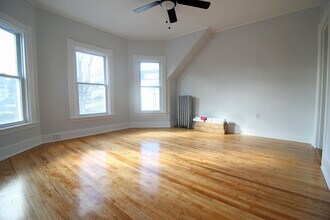 71 June St, Unit 2 in Worcester, MA - Foto de edificio - Building Photo