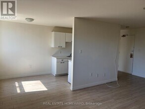 1765 Lawrence Ave E in Toronto, ON - Building Photo - Building Photo