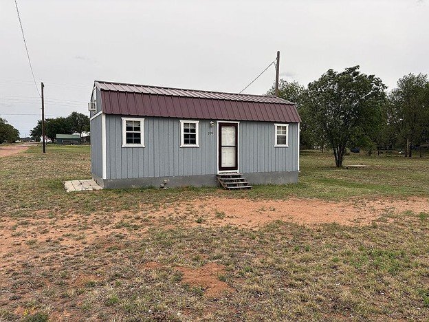 property at 524 N Parker Ave