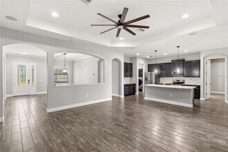 691 Challice Dr in Spring Hill, FL - Building Photo - Building Photo