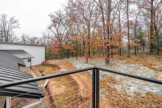 831 S French Ave, Unit 1 in Denison, TX - Foto de edificio - Building Photo