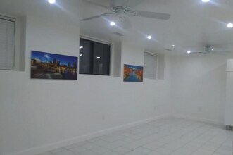 10 Weston Ave in Quincy, MA - Foto de edificio - Building Photo