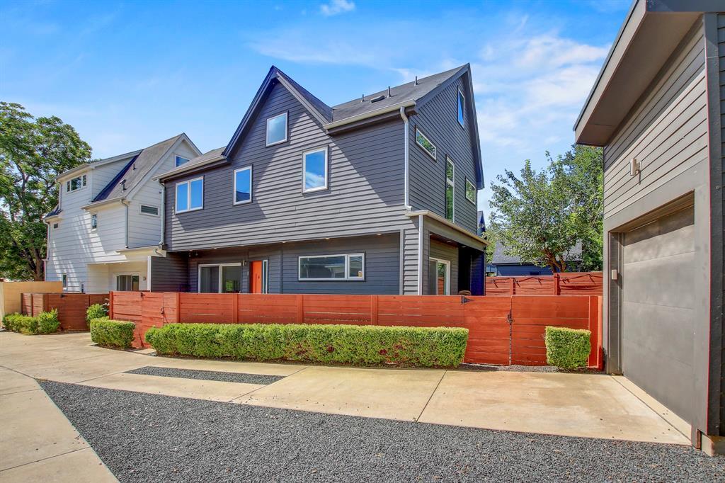 2502 Southland Dr in Austin, TX - Building Photo
