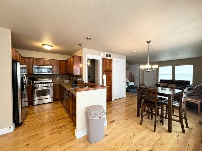 property at 1958 Raven View Rd