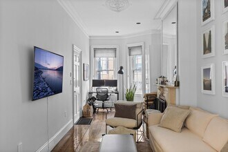 4 Cazenove St in Boston, MA - Building Photo - Building Photo