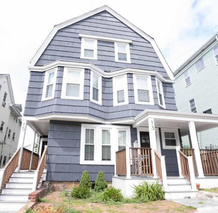 11 Pomeroy St, Unit 11 in Boston, MA - Building Photo