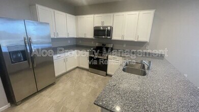36415 W Maddaloni Ave in Maricopa, AZ - Building Photo - Building Photo