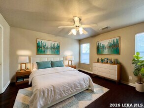 67 Lockspring in San Antonio, TX - Building Photo - Building Photo