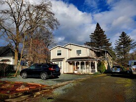 791 NW 4th St, Unit a