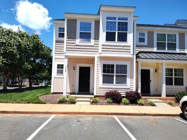property at 528 Fawnborough Ct
