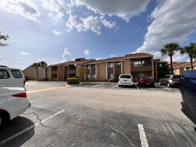 property at 5349 Vineland Rd
