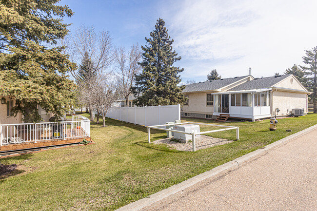 Springs Carrington 45+ Community in Edmonton, AB - Building Photo - Building Photo