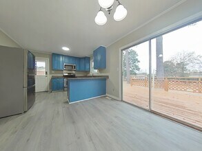 285 Decatur Dr in Fayetteville, NC - Building Photo - Building Photo