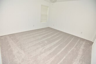 10930 Bright Beacon Dr in Beasley, TX - Building Photo - Building Photo