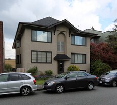 1425 W 10th Ave in Vancouver, BC - Building Photo