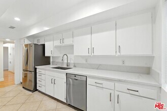 1230 Princeton St in Santa Monica, CA - Building Photo - Building Photo