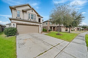 4118 Lake Cypress Cir in Houston, TX - Building Photo