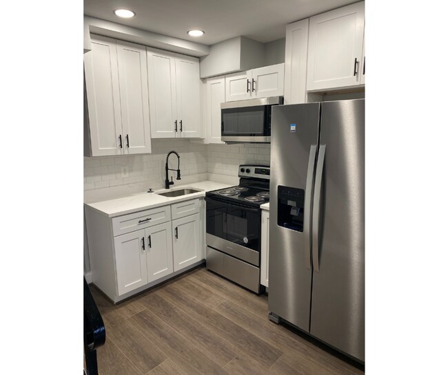 3908 Claremont St in Baltimore, MD - Building Photo - Building Photo