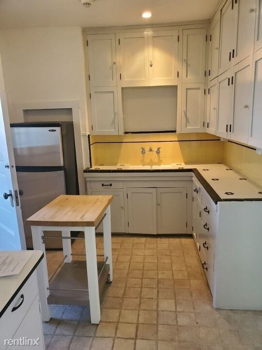 86 B St E in Salt Lake City, UT - Building Photo