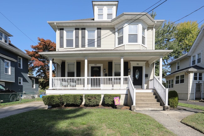 911 Eldridge Ave, Unit #B in Collingswood, NJ - Building Photo - Building Photo