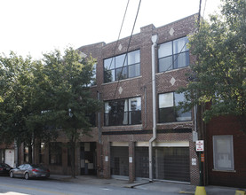 Bee Line Lofts in Atlanta, GA - Building Photo - Building Photo