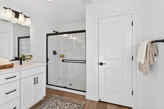 10156 Zane Way in Elk Grove, CA - Building Photo - Building Photo