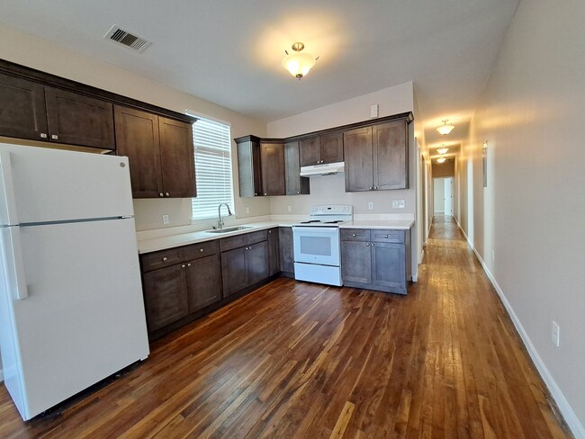 property at 528 S Dorgenois St