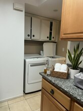 1444 W 8th St in Upland, CA - Foto de edificio - Building Photo