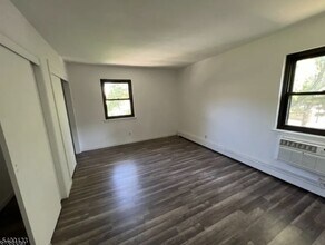 401 US-22 in North Plainfield, NJ - Building Photo - Building Photo