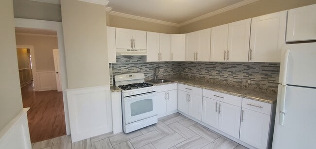 641 Ferry St, Unit 1st in New Haven, CT - Foto de edificio - Building Photo