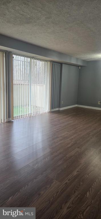 96 Kenwood Dr in Sicklerville, NJ - Building Photo - Building Photo