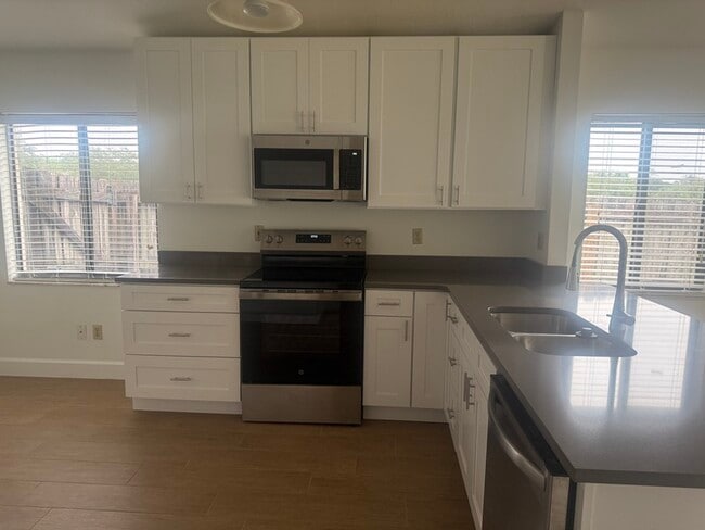 1040 Manigan Ave in Oviedo, FL - Building Photo - Building Photo