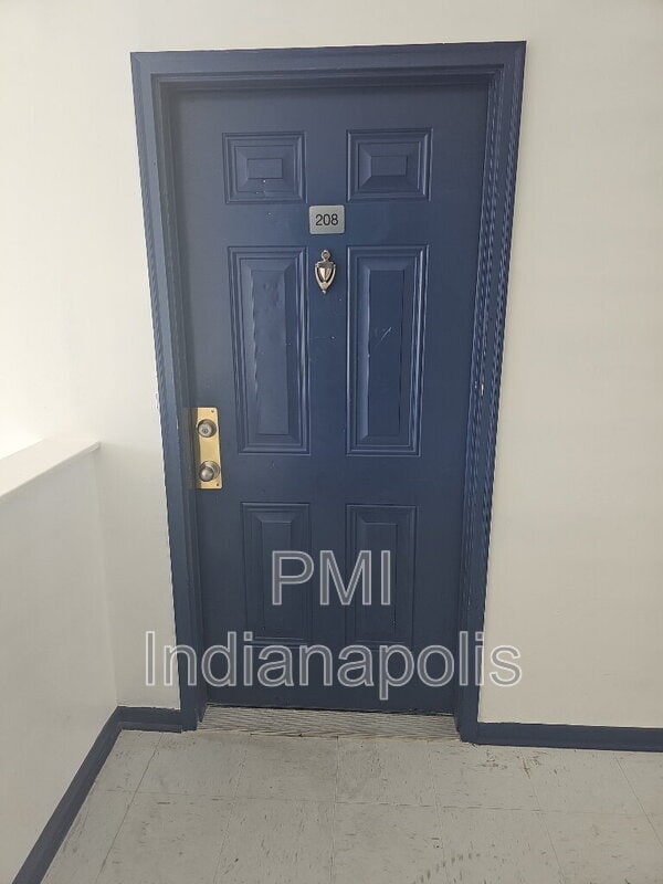 6240 E 11th St in Indianapolis, IN - Building Photo - Building Photo