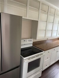 661 Providence St photo'