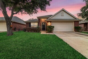 12266 Noco Dr in Tomball, TX - Building Photo