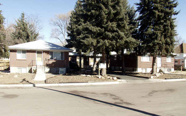 1st Street Apartments in Colorado Springs, CO - Foto de edificio - Building Photo