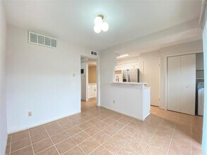 2601 S Braeswood Blvd in Houston, TX - Building Photo - Building Photo