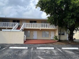 1033 NW 30th Ct in Wilton Manors, FL - Building Photo