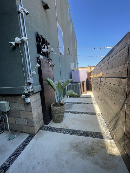 408 W Juniper St in San Diego, CA - Building Photo