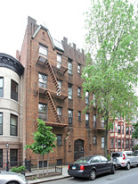 558 11th St Apartments